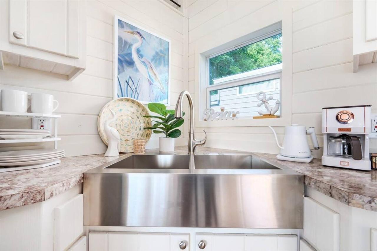 4 Heron Haus, Luxury Tiny House, Pet Friendly, Mins To Downtown Guntersville Eksteriør billede